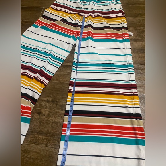 Resort Style New York & Company Gaucho Pants Sz L (12-14) - Picture 8 of 8